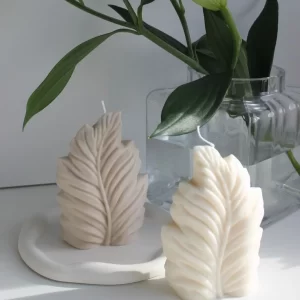 BUMBLEBERRY-LEAF-CANDLE